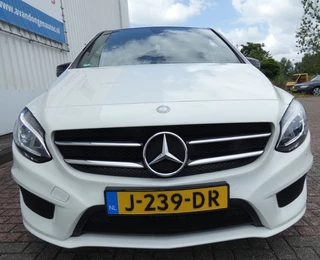 Mercedes-Benz B-Klasse Mercedes-Benz B-Klasse 200 AMG Edition Automaat,Pano,Led,Dodehoek - afbeelding nr 4