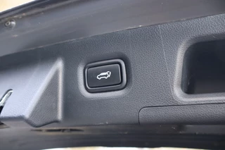 Hyundai Santa Fe Hyundai Santa Fe 1.6 T-GDI PHEV | Premium Sky | 7 Persoon | Trekhaak - afbeelding nr 17