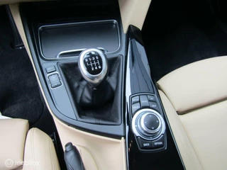 BMW 3 Serie BMW 3-serie 318i Lu.L Exec - afbeelding nr 17
