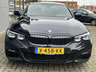 BMW 3 Serie BMW 3-serie 320e Business Edition Plus panodak - afbeelding nr 19