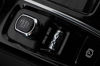 Volvo V60 Volvo V60 2.0 T6 Recharge AWD Business Pro | Panoramadak |  Head-Up | Leder | 360 camera | Stoel & stuurverwarming | Harman/Kardon | Keyless | Full LED | Carplay | Navigatie - afbeelding nr 23