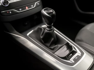 Peugeot 308 (PANORAMADAK, APPLE CARPLAY, GROOT NAVI, 360 CAMERA, SPORTSTOELEN, ADAPTIVE CRUISE, TREKHAAK, NIEUWSTAAT) - afbeelding nr 11