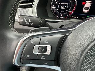 Volkswagen Arteon Volkswagen Arteon 1.5 TSI DSG7 Business R Pano / Keyless / Virtual - afbeelding nr 21