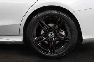 Mercedes-Benz C-Klasse Mercedes-Benz C-klasse 180 AMG Upgrade Edition | Stoelverwarming |  Carplay | Matrix LED | Sfeerverlichting | Leder/Alcantara | Navigatie | DAB | Cruise control | Park Assist - afbeelding nr 32