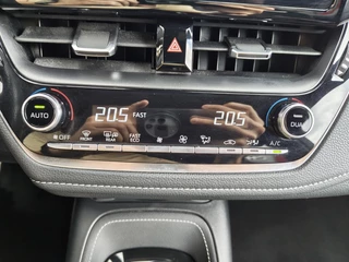 Toyota Corolla Touring Sports Toyota Corolla Touring Sports 2.0 Hybrid GR-Sport Plus Bi-Tone | Trekhaak | Head-Up Display | - afbeelding nr 16