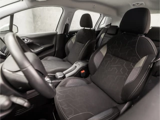 Peugeot 2008 Automaat (APPLE CARPLAY, NAVIGATIE, CAMERA, CLIMATE, CRUISE, SPORTSTOELEN, PARKEERSENSOREN, NIEUWE APK, NIEUWSTAAT) - afbeelding nr 13