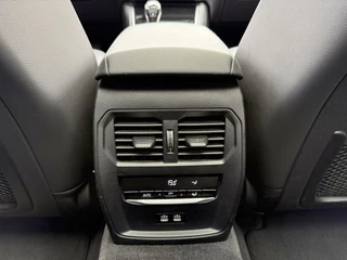 BMW 3 Serie BMW 3-serie Touring 320d High Executive Edition Mild-Hybrid - afbeelding nr 18