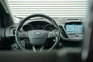 Ford Kuga Ford Kuga 120PK Titanium TREKHAAK | CARPLAY | KEYLESS | CAMERA | ELEK.KLEP - afbeelding nr 23