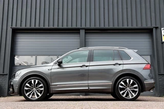 Volkswagen Tiguan Volkswagen Tiguan 2.0 TSI 4Motion 2x R-Line /LED/PANODAK/KEYLESS/CAMERA/CARPLAY/STOELVERW.! - afbeelding nr 2