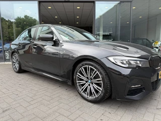 BMW 3 Serie BMW 3 Serie 320i M-Sport,1e Eig,Half Leer,LED,Carplay,Dealer OH,Lane Ass., - afbeelding nr 20