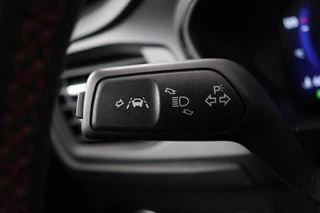 Ford Focus Ford Focus 1.0 EcoBoost ST Line X | Stoel & stuurverwarming |  Trekhaak | Adaptive cruise | Full LED | Carplay | Navigatie | Keyless - afbeelding nr 9