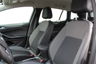 Opel Astra Opel Astra Sports Tourer 1.2 110pk Elegance Climate control , Camera , Cruise control , Stoel en stuur verwarming Bluetooth , LED dagrijverlichting , - afbeelding nr 13
