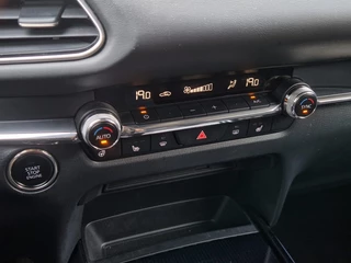 Mazda CX-30 Mazda CX-30 2.0 e-SkyActiv-G, CAMERA / STUUR/STOELVERWARMING / APPLE CARPLAY - afbeelding nr 17