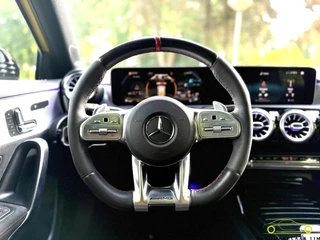 Mercedes-Benz A-Klasse Mercedes A-klasse AMG 35 4MATIC / Pano / Burmester - afbeelding nr 3