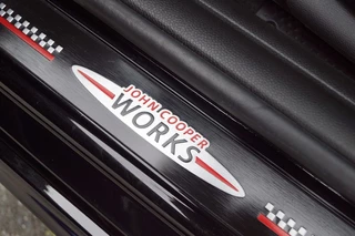 MINI Cooper MINI Cooper John Works 2.0 Automaat (231pk) Pano/Kuipstoelen/JCW Pro/JCW uitlaat/ACC - afbeelding nr 48