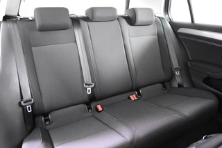 Volkswagen Golf Volkswagen Golf 1.0 TSI Comfortline *Navigatie*Airco*Carplay* - afbeelding nr 25