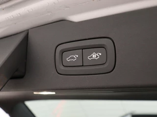 Volvo V60 Volvo V60 B4 AUT(8) R-DESIGN SCHUIFDAK HARMAN KARDON 19INCH TREKHAAK KEYLE - afbeelding nr 38