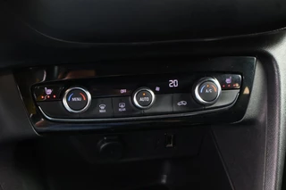 Opel Corsa Opel Corsa 1.2 Elegance - Dodehoeksens. - Stoelverwarming - Carplay - afbeelding nr 21