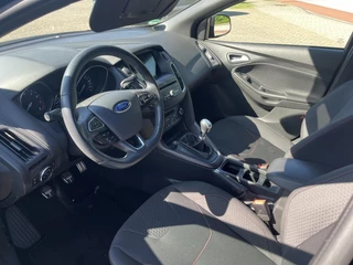 Ford Focus Ford Focus 1.0 Ecoboost ST-Line 125pk | Cruise Control | Climate Control | Lichtmetalen Wielen | - afbeelding nr 7