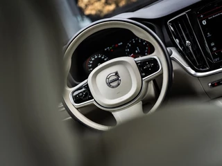 Volvo S60 Volvo S60 2.0 B4 Inscription|PANO|MASSAGE|ACC|18''|CARPLAY - afbeelding nr 30
