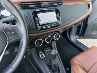 Alfa Romeo Giulietta Alfa Romeo Giulietta 1.4 Turbo MultiAir Super Automaat 2016 - afbeelding nr 38