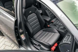 Volkswagen Golf Volkswagen Golf 2.0 TSI 4Motion R Performance Pano Akra DCC - afbeelding nr 25