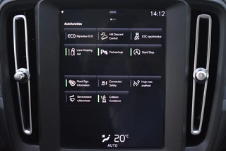 Volvo XC40 Volvo XC40 T2 129pk Aut. Momentum Core | Navigation Tech | Airco | LM velge - afbeelding nr 17
