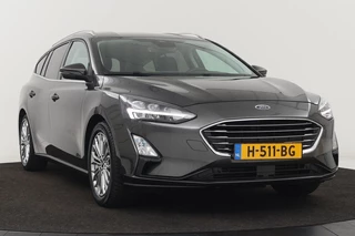 Ford Focus Ford Focus 1.0 EcoBoost Titanium | Trekhaak | Camera |  Full LED | Navigatie | Keyless | Park Assist | Climate control | Getint glas - afbeelding nr 29