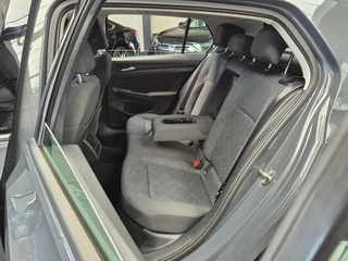 Volkswagen Golf Volkswagen Golf 1.0 eTSI Life Automaat |Nav|Ad.Cruise|Clim|Cam - afbeelding nr 5