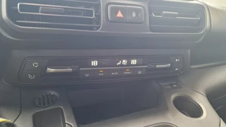 Toyota ProAce Toyota ProAce CITY Verso 1.2 Turbo Dynamic Automaat 5 Pers, Stoelverwarming, Trekhaak - afbeelding nr 24