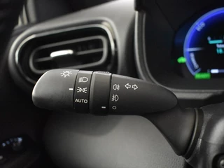 Toyota Yaris Toyota Yaris DEMO 1.5 Hybrid 130 Executive | Stuur en Stoelverwarming | PDC V+A | - afbeelding nr 23