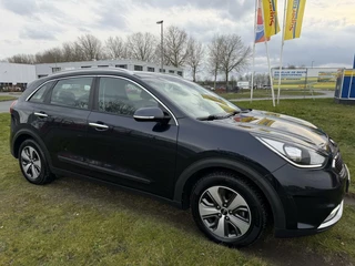 Kia Niro Kia Niro 1.6 GDi Hybrid DynamicLine - NAVI/CAM/CARPLAY/NAP - afbeelding nr 18