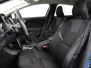 Volvo V40 Volvo V40 2.0 T2 Momentum | Navigatie | Parkeerhulp |  Climate control | Bluetooth | Cruise control - afbeelding nr 5