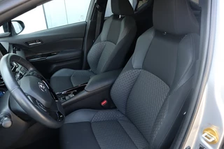 Toyota C-HR Toyota C-HR 1.8 Hybrid Dynamic Plus Dodehoek/Winterpakket/Parkeersensoren - afbeelding nr 14
