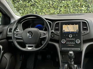 Renault Mégane Renault Megane 1.5 dCi Eco2 EURO 6, LIMITED, RIEM VERVANGEN, NAVI, CRUISE, LEDER, KEYLESS, LED, PARKEERSENSOREN, ECC-AIRCO, LICHTMETAAL 16