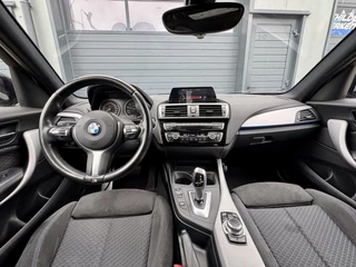 BMW 1 Serie BMW 1-serie 118i 136pk Executive | M Sport | Automaat | Lage KM NAP | Nieuwstaat | Trekhaak Afnb. | Dealeronderhouden | - afbeelding nr 3