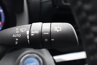 Toyota Yaris Cross Toyota Yaris Cross 1.5 Hybrid Launch Edition Head-up/Blindspot/Leder - afbeelding nr 25