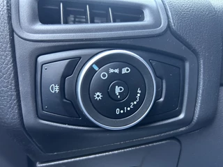 Ford Focus navigatie/camera airco/ecc apk - afbeelding nr 16