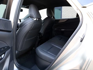 Lexus NX Lexus NX 350h AWD F Sport Line | Head up | Stoelventilatie | 360 Camera - afbeelding nr 13
