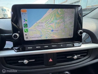Kia Picanto Kia Picanto 1.0 67pk Automaat  Stoel en Stuur verwarming ,  Navigatie / Apple carplay  / Android auto , Achteruit camera , Bluetooth , Priveglas , Chrome handgrepen , Sport Velgen ,  9.500km !! - afbeelding nr 26