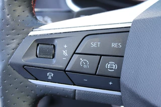 SEAT Arona SEAT Arona 1.5 TSI FR DSG 150PK! Virtual/Navi/Cam/18