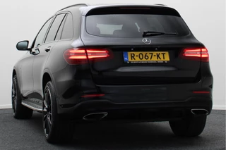 Mercedes-Benz GLC Mercedes-Benz GLC 350e 4MATIC Premium Plus AMG Leer, Head-up, Camera, Cruise, Navigatie, Bluetooth, 20'' - afbeelding nr 16