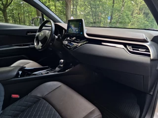 Toyota C-HR Toyota C-HR 1.8 Hybrid Executive | 24mnd Garantie | Incl. Beurt & APK | - afbeelding nr 46
