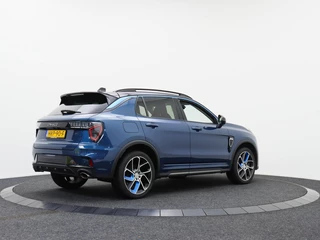 Lynk & Co 01 Lynk & Co 01 1.5 - ALL-SEASON BANDEN - PLUG-IN - afbeelding nr 2