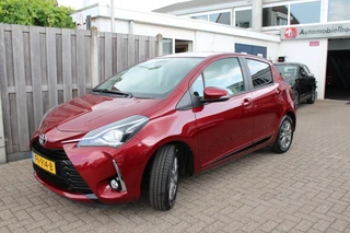 Toyota Yaris 1.0 VVT-i Des. Red