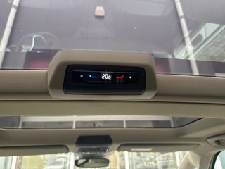 Volkswagen Multivan Volkswagen Multivan 2.0 TSI DSG BULLI EDITION GLASDAK/CAMERA/TREKHAAK/H&K/LEDER/MEMORY - afbeelding nr 39