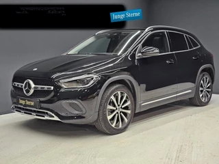 Mercedes-Benz GLA PANORAMA, DISTR, 19-inch LMV ** 24 mnd 