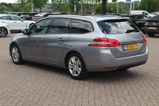 Peugeot 308 Peugeot 308 SW 1.2 PureTech Blue Lease Exe. / NIEUWSTAAT! / Panoramadak / Navigatie / Parkeerhulp V+A / 16'' / DAB / Cruise Control - afbeelding nr 3