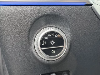 Mercedes-Benz C-Klasse Mercedes-Benz C-klasse 300 e AMG Line Adaptive cruise control Climate control Navi Apple / Android Leder/Alcantara - afbeelding nr 42