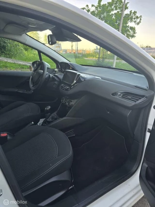 Peugeot 208 Peugeot 208 1.2 PureTech Allure Nieuwe APK - afbeelding nr 13